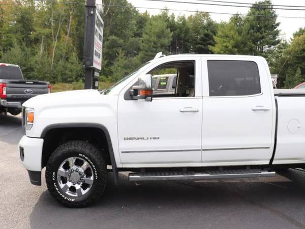 2015 GMC Sierra 3500HD available WiFi DENALI CREW CAB 6.6L DURAMAX... for sale in Plaistow, NY – photo 6