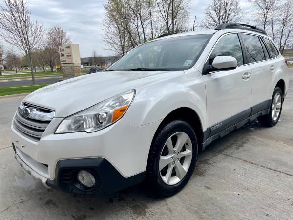 2013 Subaru Outback Premium 2 5i AWD Heated Seats Clean Title WOW for sale in Cottage Grove, WI – photo 3