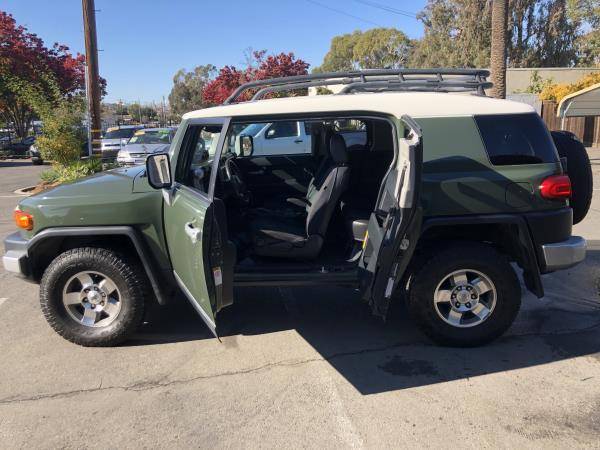 2010 TOYOTA FJ CRUISER 4X4 * ONE OWNER / FINANCE AVAILABLE * - cars... for sale in Martinez, CA – photo 16