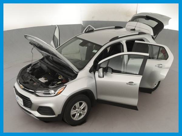 2019 Chevy Chevrolet Trax LT Sport Utility 4D hatchback Silver for sale in Washington, District Of Columbia – photo 15