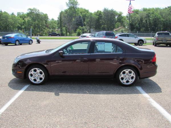 2011 Ford Fusion SE - cars & trucks - by dealer - vehicle automotive... for sale in Forest Lake, MN – photo 9