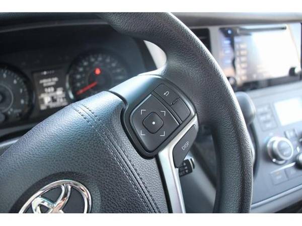2016 Toyota Sienna mini-van L - Toyota Blue - - by for sale in Green Bay, WI – photo 20