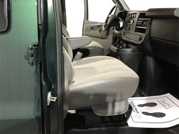 2014 Chevrolet Express Passenger 3500 Ext Wagon LT for sale in Hamler, MI – photo 18