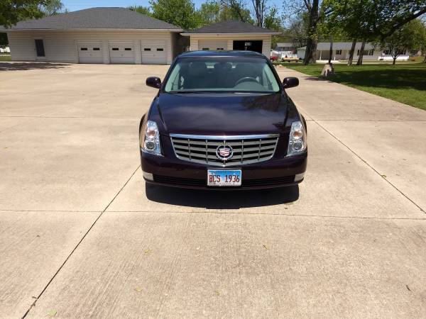 2009 Cadillac DTS for sale in Astoria, IL – photo 3
