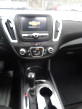 2018 Chevy Chevrolet Malibu LT Power Seat Windows Locks IPOD MP3 for sale in Hampton Falls, NH – photo 12
