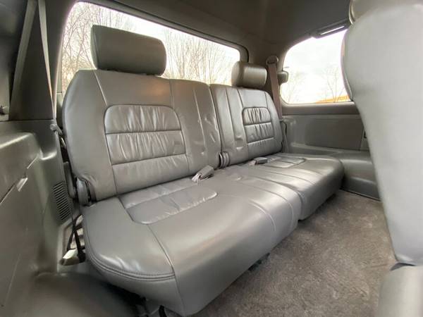 2006 Lexus LX 470: 4WD DESIRABLE 3rd Row Seating SUNROOF C for sale in Madison, WI – photo 20