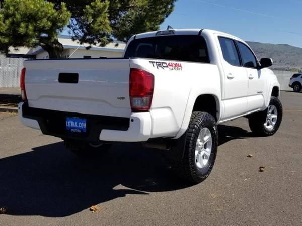 2017 Toyota Tacoma 4x4 4WD Truck TRD Sport Double Cab 5 Bed V6 Crew for sale in Klamath Falls, OR – photo 5