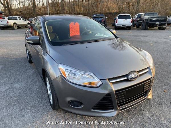 2014 Ford Focus SE Sedan 6-Speed Automatic - cars & trucks - by... for sale in Sunbury, PA – photo 3