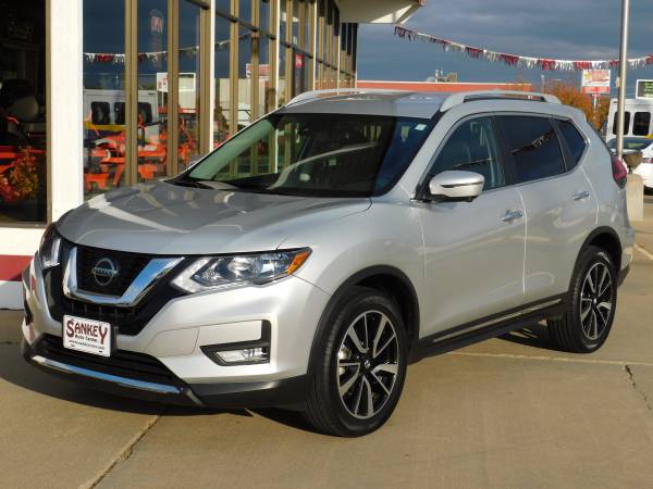 2019 Nissan Rogue SL AWD (#7082) - cars & trucks - by dealer -... for sale in Salina, KS – photo 3