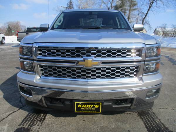 2014 chevrolet 1500 4x4 crewcab LT - - by dealer for sale in Fort Atkinson, WI – photo 3