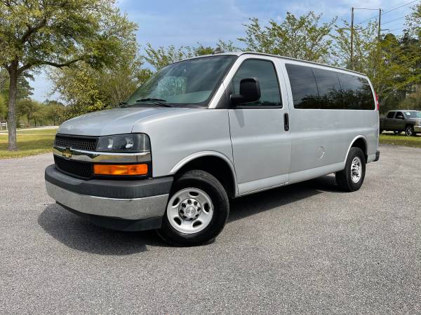 2017 CHEVROLET EXPRESS G2500 LS 2500 3dr Passenger Van - stock 11437 for sale in Conway, SC – photo 4