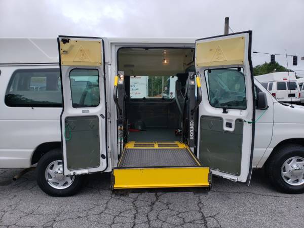 2010 FORD E150 WHEELCHAIR VAN ONE OWNER FREE SHIP WARRANTY FINANCING for sale in Jonesboro, District Of Columbia – photo 4