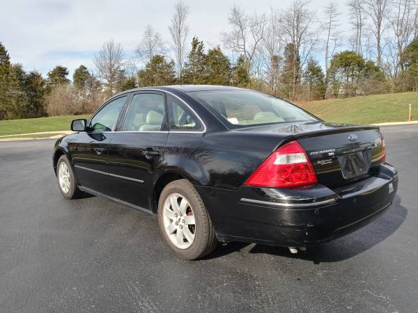 2006 Ford Five Hundred SEL - cars & trucks - by dealer - vehicle... for sale in Bloomington, IN – photo 23
