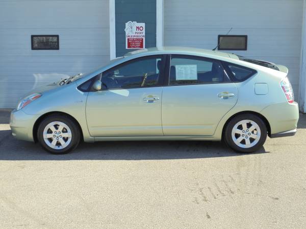 2008 Toyota Prius Hatchback - - by dealer - vehicle for sale in Stoughton, WI – photo 2