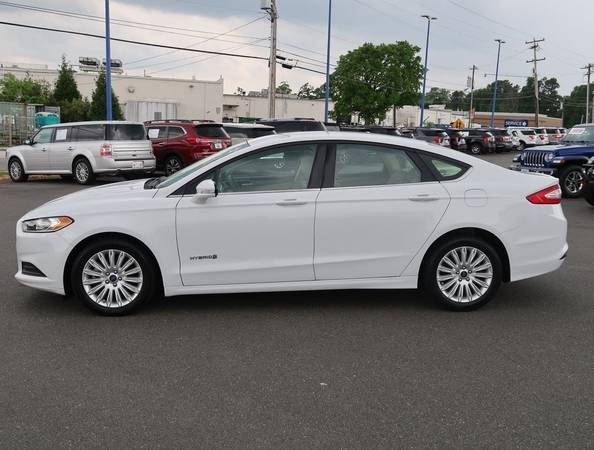 2014 Ford Fusion Hybrid SE - - by dealer - vehicle for sale in Graham, NC – photo 3