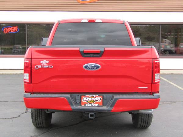 2016 Ford F-150 FX4 Crew Cab - Race Red - 5.0L V8 for sale in New Glarus, WI – photo 8