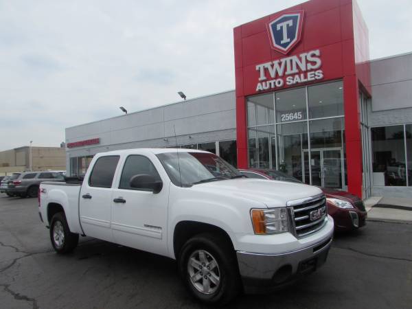 2012 GMC SIERRA SLE 1500**SUPER CLEAN**LOW MILES**FINANCING AVAILABLE* for sale in redford, MI – photo 2