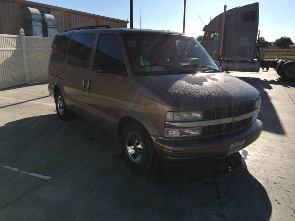 2002 Chevrolet Astro AWD for sale in Douglas, WY – photo 2