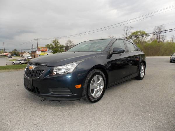 2014 Chevrolet Cruze 1LT ( very low mileage, clean, good on gas) for sale in Carlisle, PA – photo 3