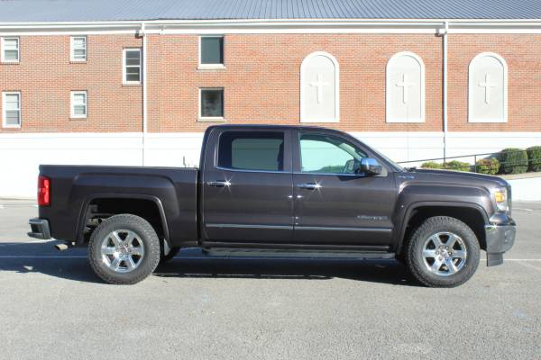 2015 GMC SIERRA SLT CREW CAB ONLY 52000 MILES 4X4 LEATHER - cars &... for sale in Mc Kee, KY – photo 5