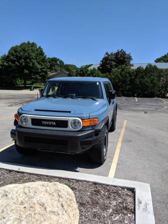 2014 FJ Cruiser Ultimate Edition for sale in milwaukee, WI – photo 2