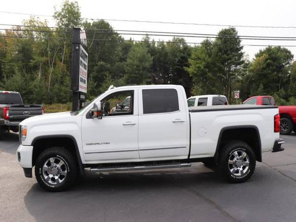 2015 GMC Sierra 3500HD available WiFi DENALI CREW CAB 6.6L DURAMAX... for sale in Plaistow, NY – photo 7