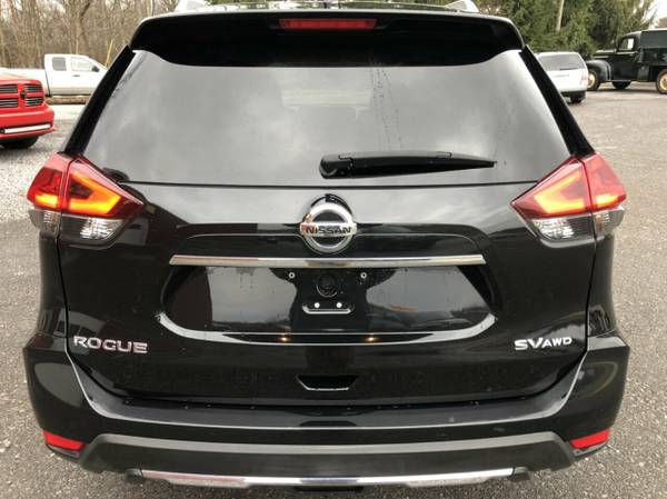 2018 Nissan Rogue All Wheel Drive Magnetic Bla for sale in Johnstown , PA – photo 4