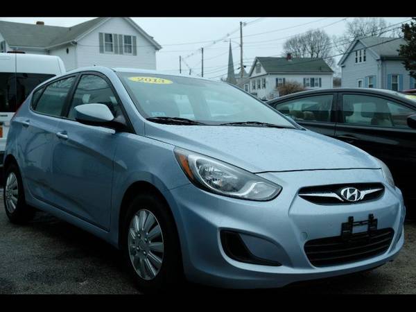 2013 Hyundai Accent GS 5-Door - - by dealer - vehicle for sale in West Warwick, RI – photo 2