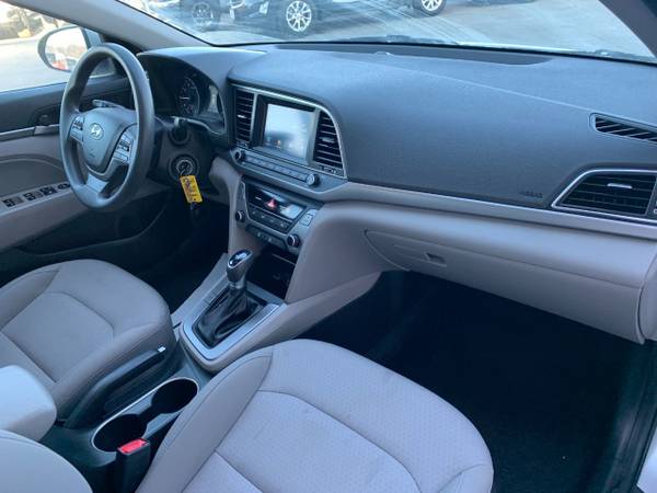 2018 Hyundai Elantra SEL 2 0L Automatic Molten for sale in Omaha, NE – photo 12