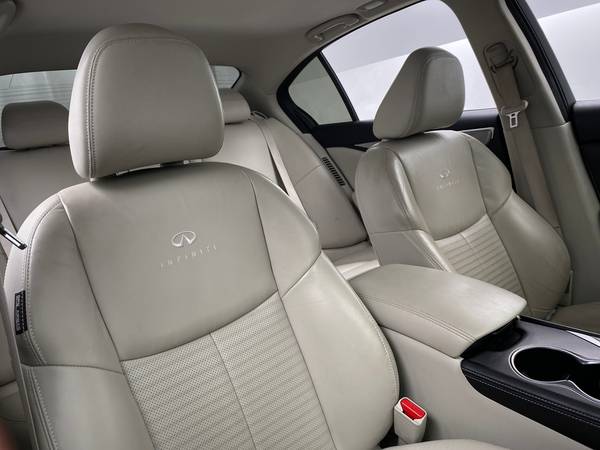 2014 INFINITI Q50 Hybrid Premium Sedan 4D sedan White - FINANCE... for sale in Van Nuys, CA – photo 19