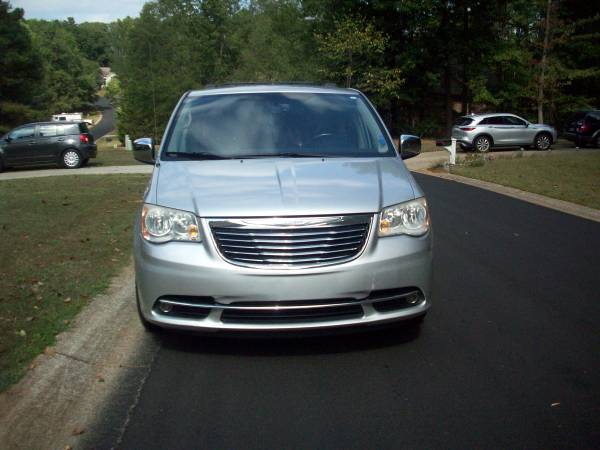 2012 CHRYSLER TOWN & COUNTRY for sale in Powder Springs, GA – photo 6