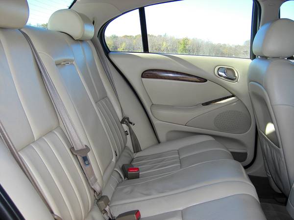 ► 2003 JAGUAR S-TYPE 4.2 - V8, CD STEREO, SUNROOF, HTD LEATHER, MORE... for sale in East Windsor, CT – photo 21