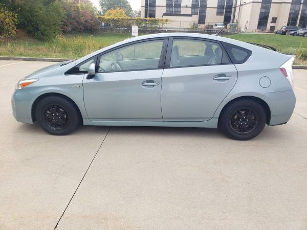 2013 Toyota Prius touring - cars & trucks - by owner - vehicle... for sale in Orland Park, IL – photo 8