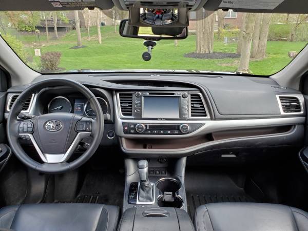 2015 Highlander XLE V6 AWD for sale in Carmel, IN – photo 9