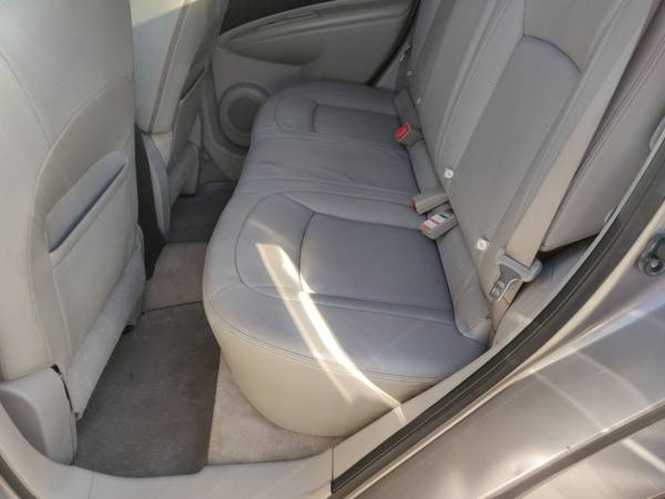NEW TIRES! HEATED LEATHER! 2008 NISSAN ROGUE SL AWD-SUNROOF - cars &... for sale in Cedar Rapids, IA – photo 8