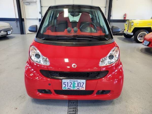 2011 Smart fortwo 2dr Cpe Passion - - by dealer for sale in Bend, OR – photo 2