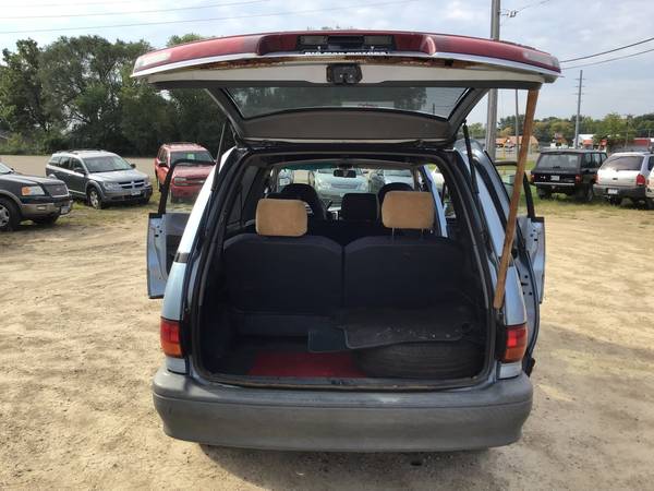 1991 Toyota Previa Deluxe - 3rd row - AUX, USB input - cruise for sale in Farmington, MN – photo 8