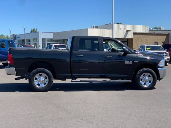 2018 Ram 2500 Brilliant Black Crystal Pearlcoa PRICED TO SELL! for sale in Eugene, OR – photo 4