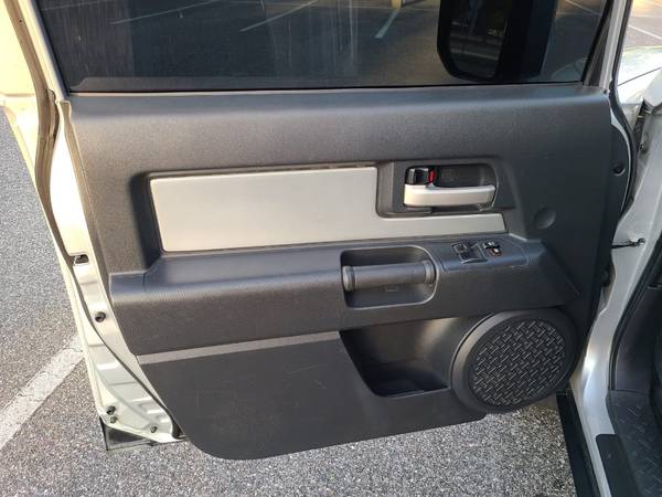 Check Out This Spotless 2007 Toyota FJ Cruiser TRIM with for sale in Longwood , FL – photo 13
