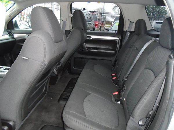 2009 Saturn Outlook XE AWD 4dr SUV - BEST CASH PRICES AROUND! for sale in Detroit, MI – photo 12