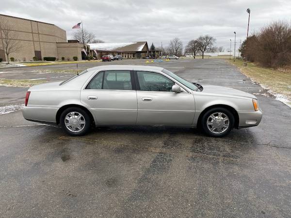 2004 Cadillac DeVille - cars & trucks - by dealer - vehicle... for sale in Grand Blanc, MI – photo 4