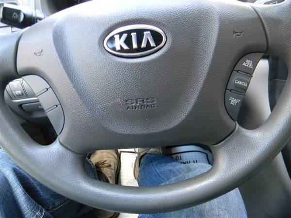 2008 KIA SEDONA LX - - by dealer - vehicle automotive for sale in MANASSAS, District Of Columbia – photo 23