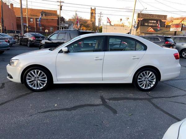 2011 Volkswagen Jetta SEL Premium Auto w/CWP/SULEV CALL OR TEXT... for sale in Cleveland, OH – photo 8