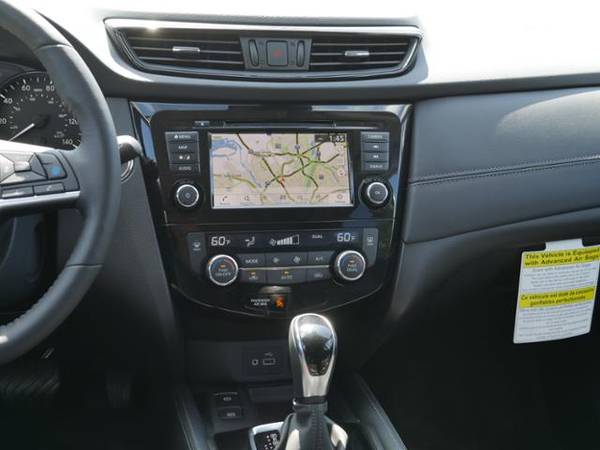 2018 Nissan Rogue AWD SL for sale in Inver Grove Heights, MN – photo 19