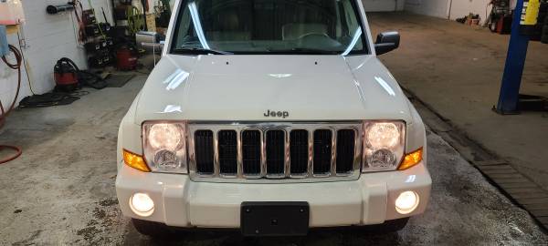 2010 Jeep Commander - cars & trucks - by dealer - vehicle automotive... for sale in Lansing, MI – photo 2