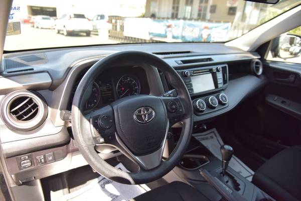 2017 Toyota RAV4 LE for sale in Fresno, CA – photo 12