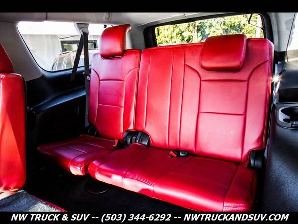 2017 GMC Yukon XL - AWD - Red Leather - Third Row Seating - Heated for sale in Milwaukie, OR – photo 11