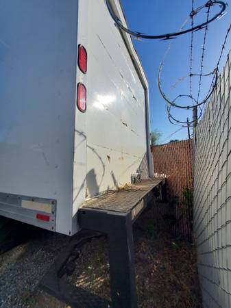 99 Isuzu NPR 16ft box truck w/liftgate for sale in Shingle Springs, CA – photo 4