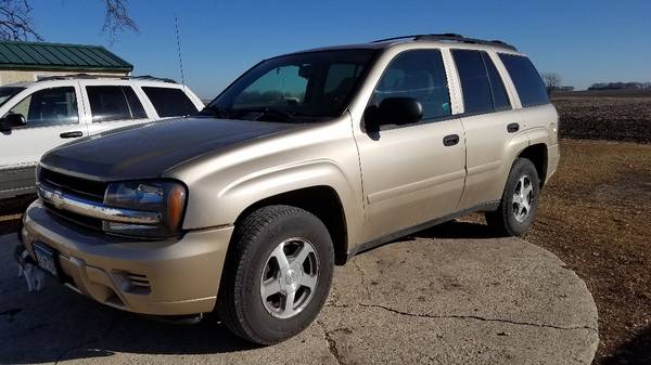 2005 GMC ENVOY XL, 4X4, 138K - cars & trucks - by dealer - vehicle... for sale in Wells, MN, IA – photo 10