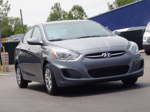 2017 Hyundai Accent SE sedan Gray for sale in Waterford Township, MI – photo 7